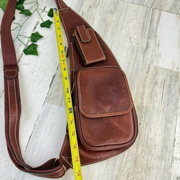 VINTAGE KATANA LEATHER SLING CROSSBODY BAG - Picture 8 of 10